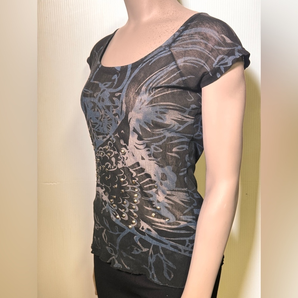 AnM sheer Top size L